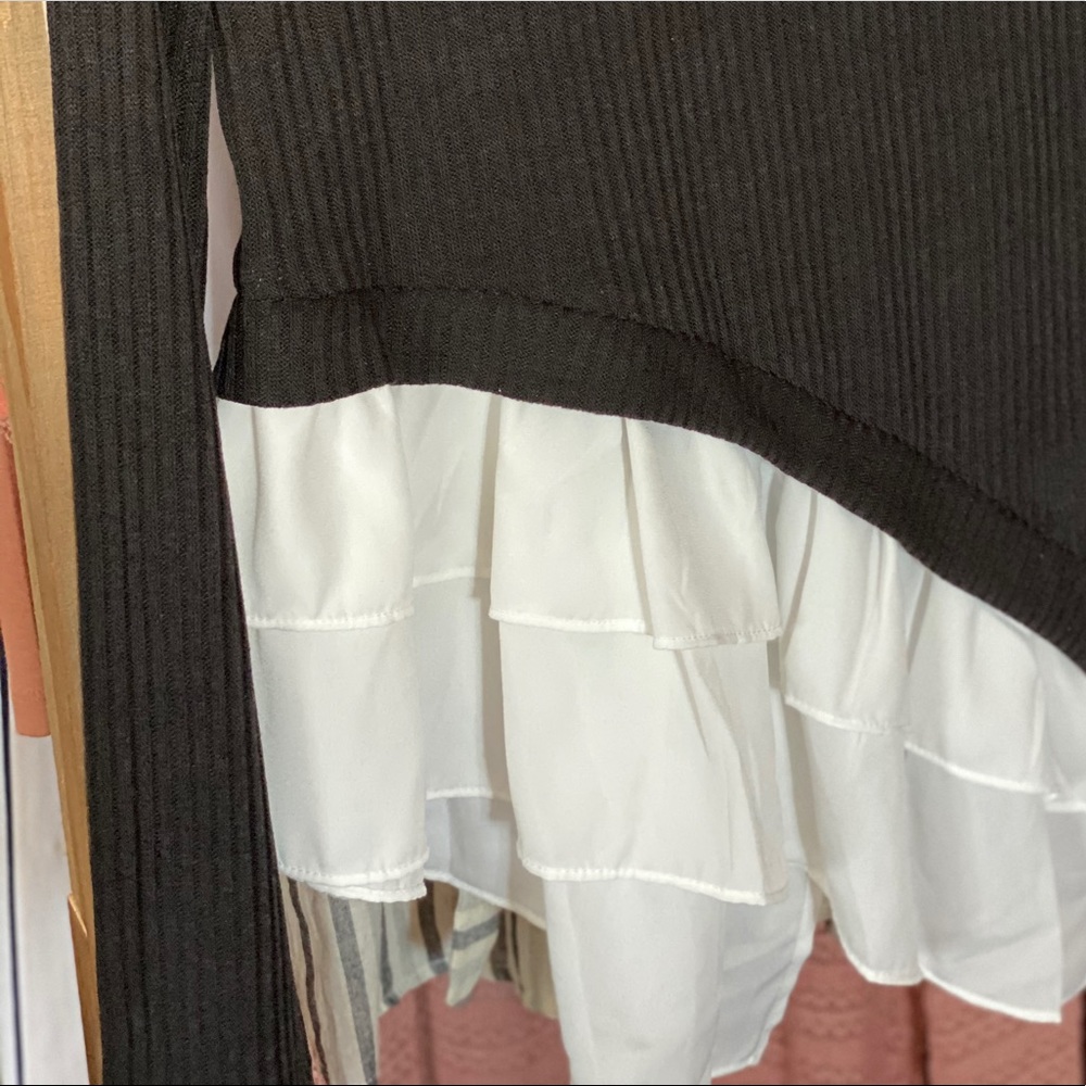 Double layer Ruffle Heather Grey Tee - Picture 4 of 6